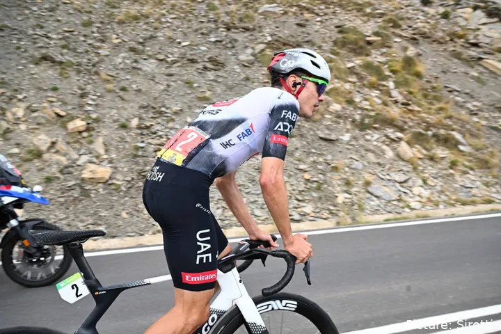 Juan Ayuso volvió a ser señalado por su actuación en la etapa 9 de la Vuelta a España