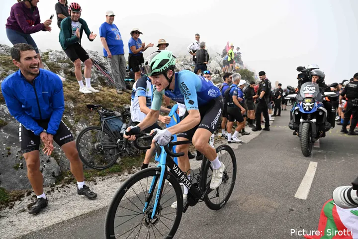 Felix Gall, en el Angliru en La Vuelta a España.&nbsp;