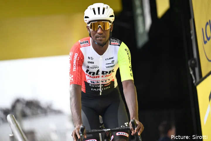 El futuro de Biniam Girmay aún está en el aire