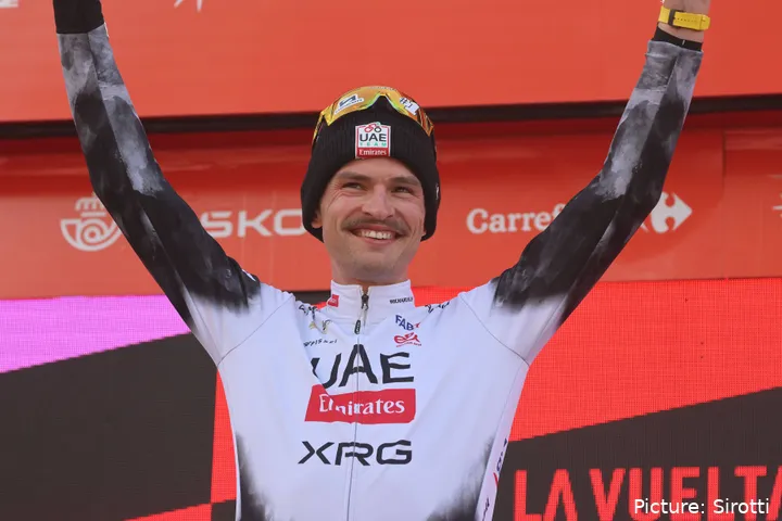 Jay Vine ganó la etapa 10 de la Vuelta a España 2025