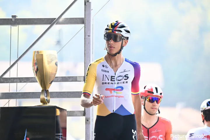 Egan Bernal, con el maillot de campeón de Colombia