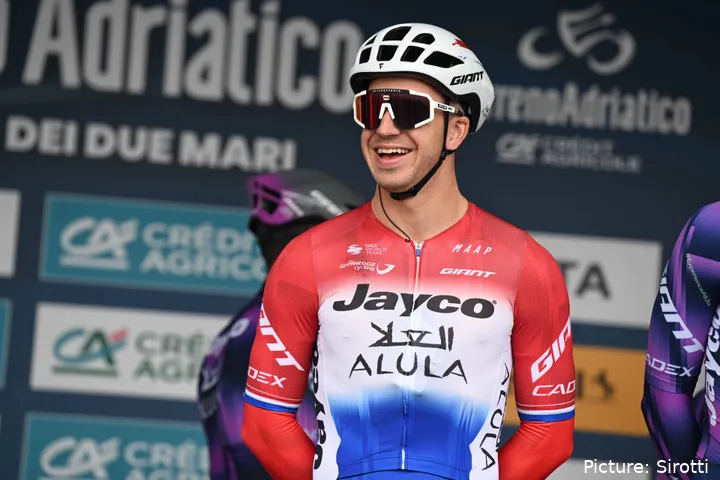 Dylan Groenewegen realiza un movimiento audaz para reforzar a Unibet en 2026