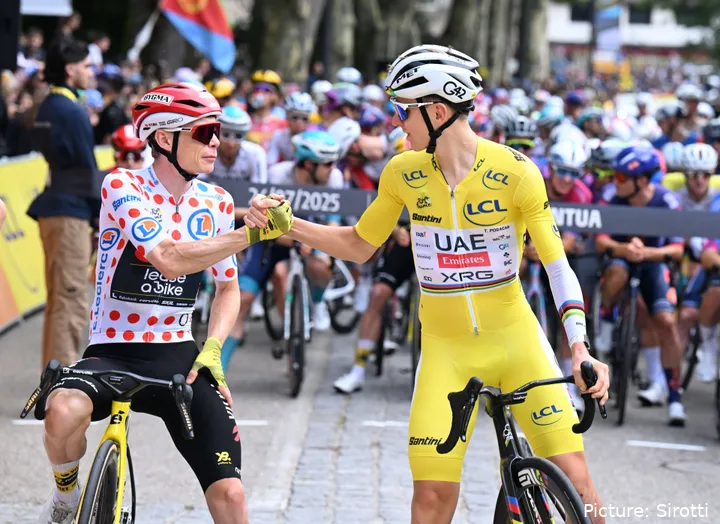 Jonas Vingegaard y Tadej Pogacar en el Tour de Francia