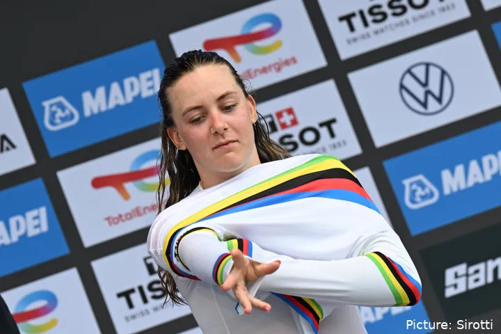 Zoe Backstedt se proclamó campeona del mundo júnior contrarreloj.