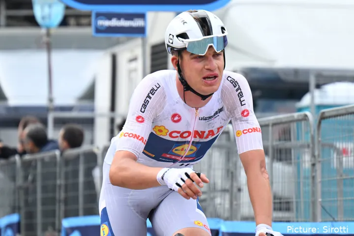 Mathias Vacek, en plena acción con Lidl-Trek.