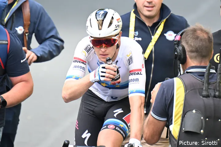 Tim Merlier, con el maillot de campeón de Europa de Quick-Step