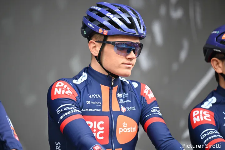 Oscar Onley ha sido la gran estrella del Team Picnic PostNL en la temporada 2025