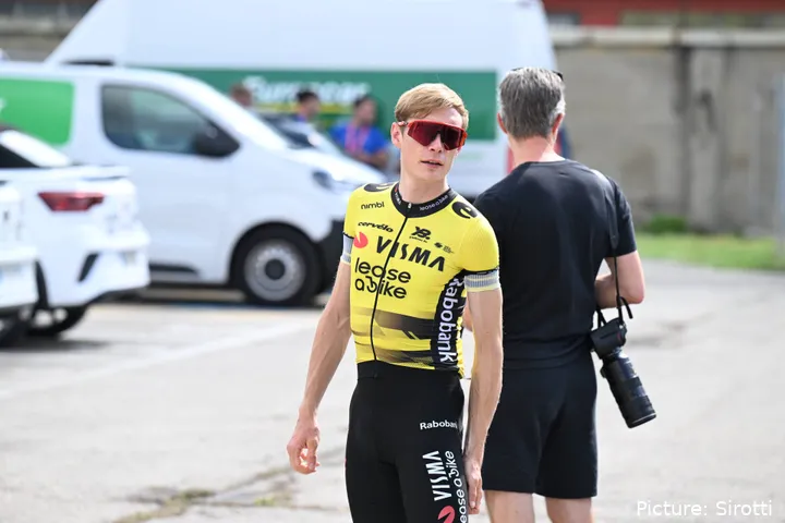 Jonas Vingegaard, con el maillot del Visma - Lease a Bike