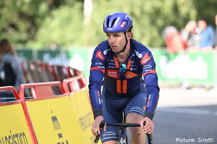 Patrick Eddy, con el maillot del equipo Picnic