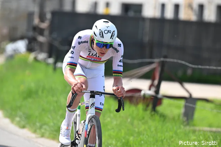 Tadej Pogacar firmó un año 2025 casi perfecto