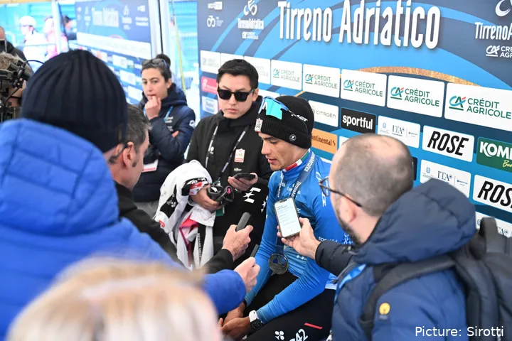 Isaac del Toro, ganador de la Tirreno Adriático 2026.