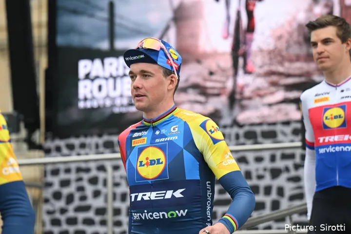 Mads Pedersen antes de París-Roubaix 2026