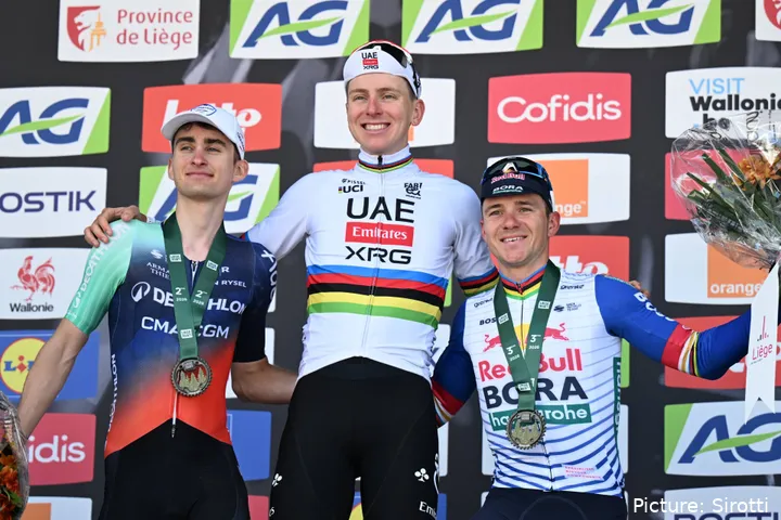 Pogacar, Seixas y Evenepoel en el podio de la Lieja-Bastoña-Lieja 2026.