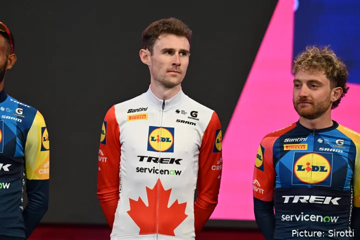 Derek Gee, en el Giro de Italia 2026.