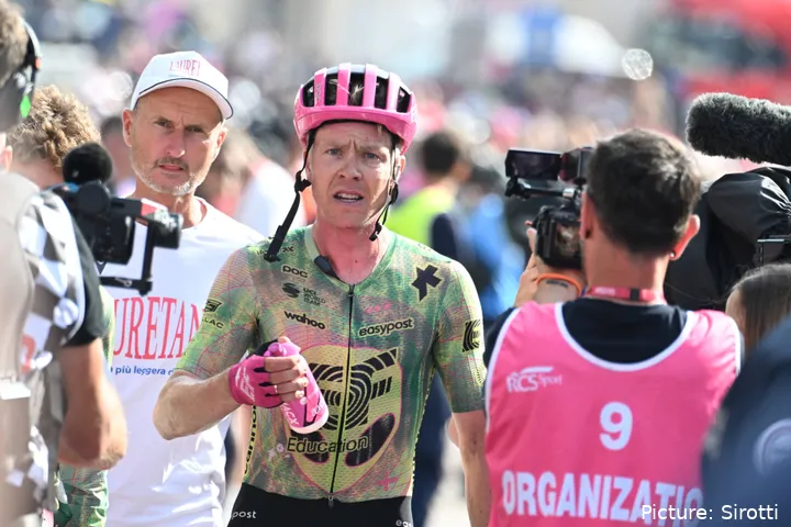 Michael Valgren tras la etapa 17 del Giro d'Italia 2026