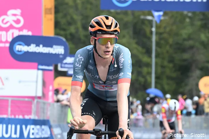 Thymen Arensman en el Giro de Italia 2026
