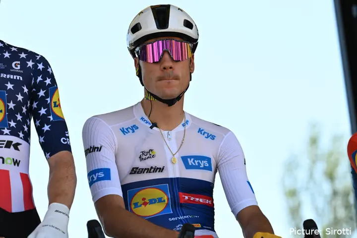 Juan Ayuso en la etapa 2 del Tour de France 2026