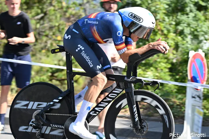 Pablo Castrillo, en la contrarreloj individual del Tour de Francia 2026.