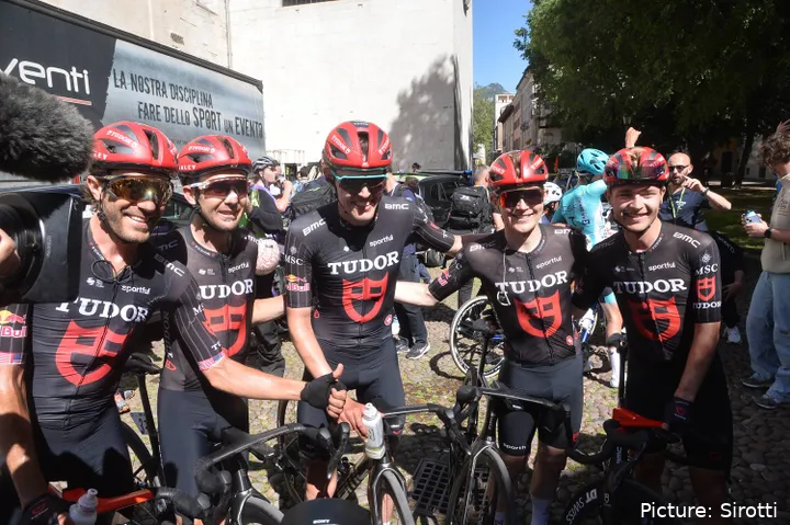 Tudor Pro Cycling Team en el Tour of the Alps 2026