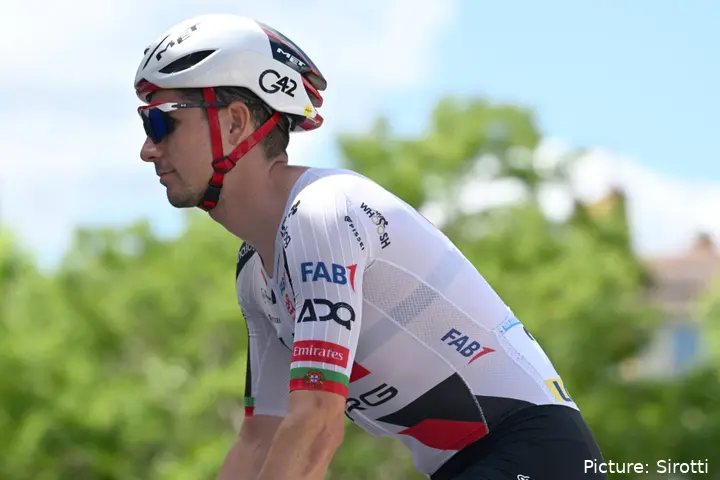 João Almeida en la etapa 5 del Tour Auvergne-Rhône-Alpes 2026