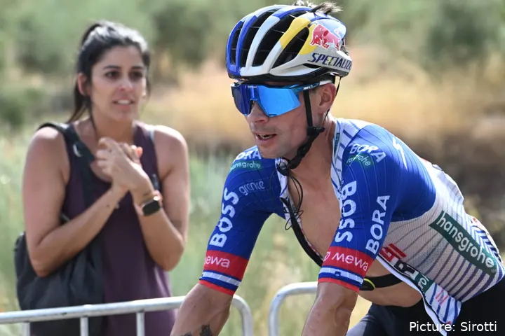 primoz-roglic-vuelta-1290248512