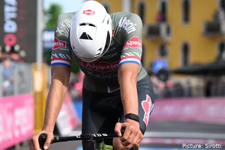 Mathieu van der Poel after emptying the tank on stage 17 to Lavarone, where he was close to getting the stage win