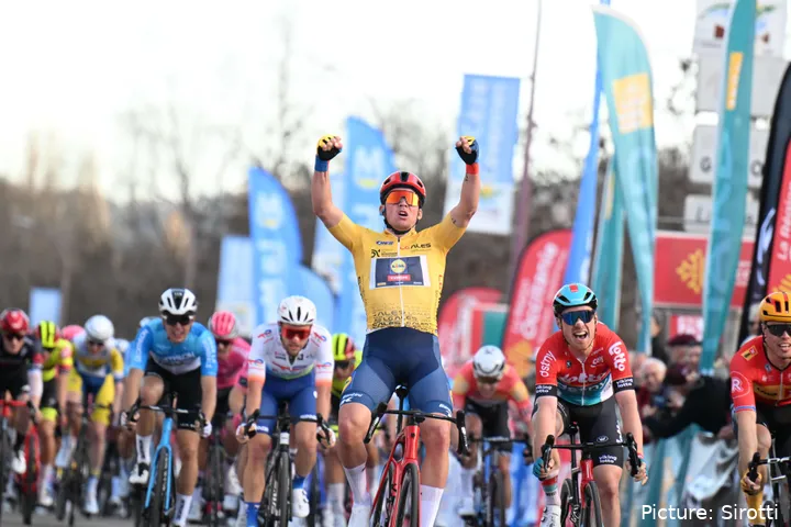 Mads Pedersen racing for Lidl-Trek. @Sirotti