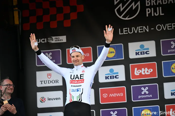 Tim Wellens é o grande vencedor do Renewi Tour