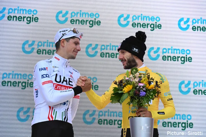 João Almeida foi segundo numa Volta à Suiça que podia perfeitamente ter vencido, não tivesse estado frente-a-frente com o seu companheiro de equipa Adam Yates