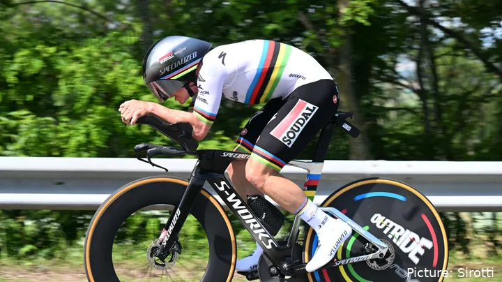 Remco Evenepoel é o atual campeão do mundo de contrarrelógio