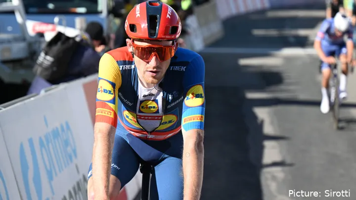 Tao Geoghegan Hart poderá agora ter a Vuelta em risco.