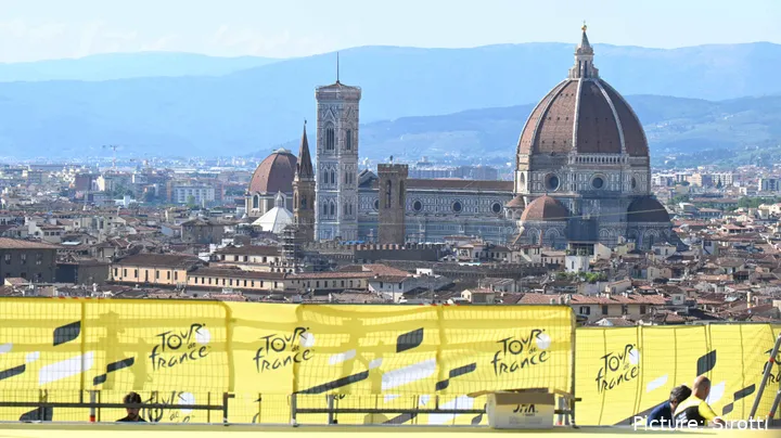 Image of the Florence Cathedral during the Tour De France competition in 2024.