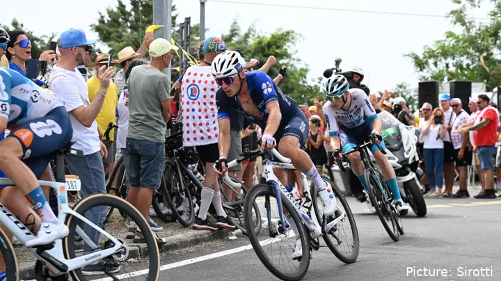 Valentin Madouas conquistou a medalha de prata