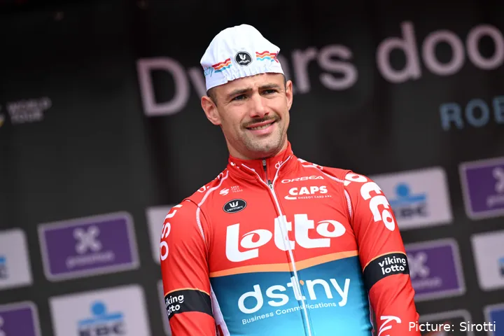 Victor Campenaerts venceu a sua primeira etapa no Tour, depois de já ter vencido também no Giro em 2021