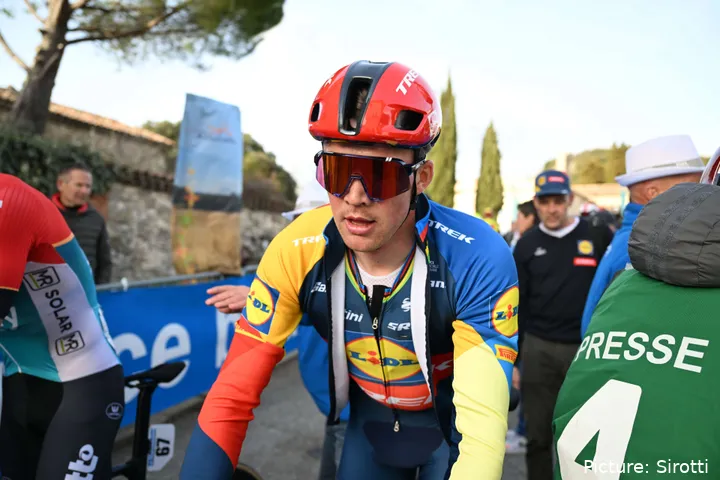 Mads Pederson não corre desde a sua queda na Volta a França 2024.