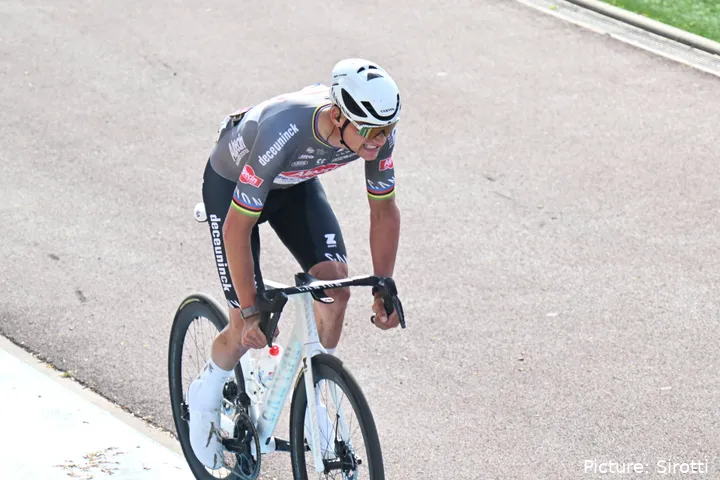 Muitos adeptos não conseguem apreciar o domínio de Mathieu van der Poel