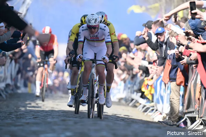 tadejpogacar tourofflanders 67f3ce363acd4