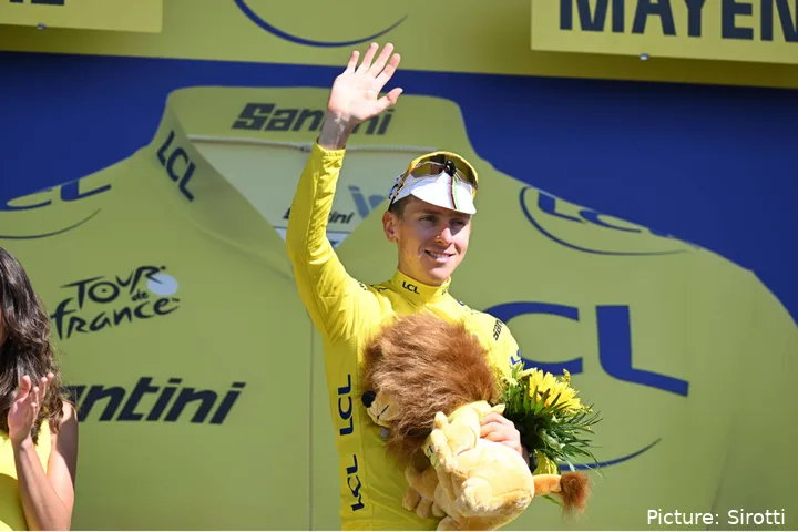 Tadej Pogacar ganhou 36 segundos ao 2º classificado, Jonas Vingegaard, e fez uma média de 28,43km/h!