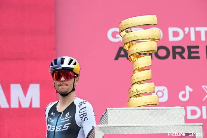 Pidcock nunca esteve ao seu melhor no Giro