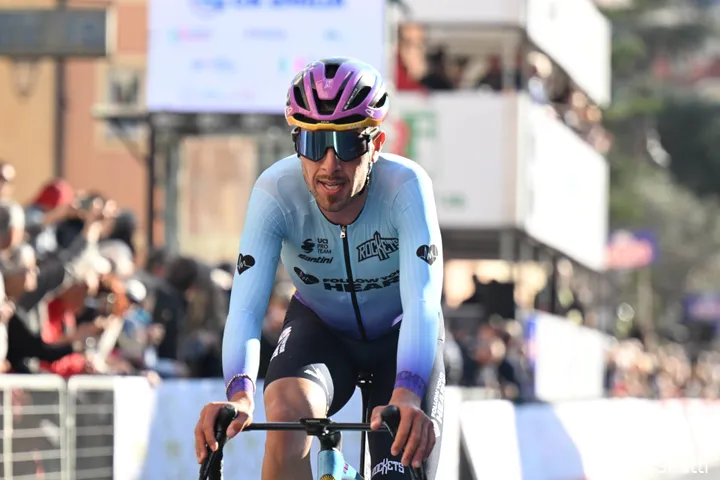 Giovanni Carboni foi suspenso pela UCI quando corria pela Unibet esta época.&nbsp;