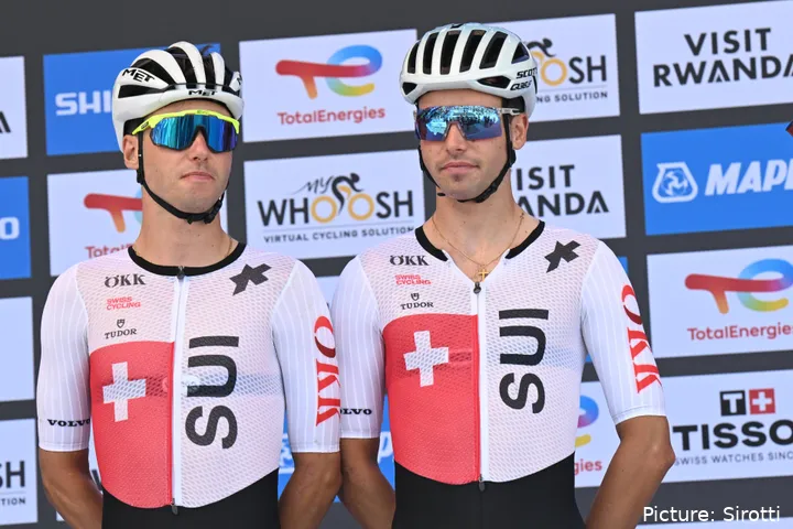 Jan Christen (à esquerda) tem vindo a progredir desde a sua estreia como profissional em 2023