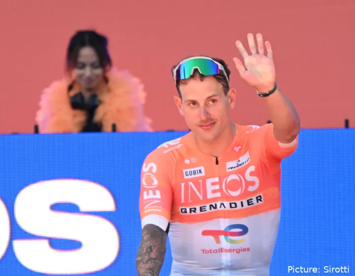 Sam Welsford waves to the crowd at the 2026 Tour Down Under