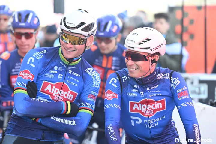 Matthieu van der Poel and Jasper Philipsen at start Middelkerke Wevelgem