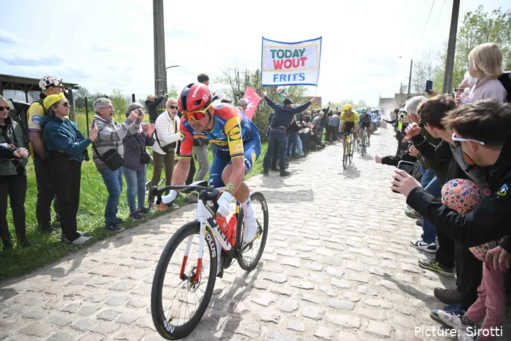 Mads Pedersen na Paris-Roubaix 2026