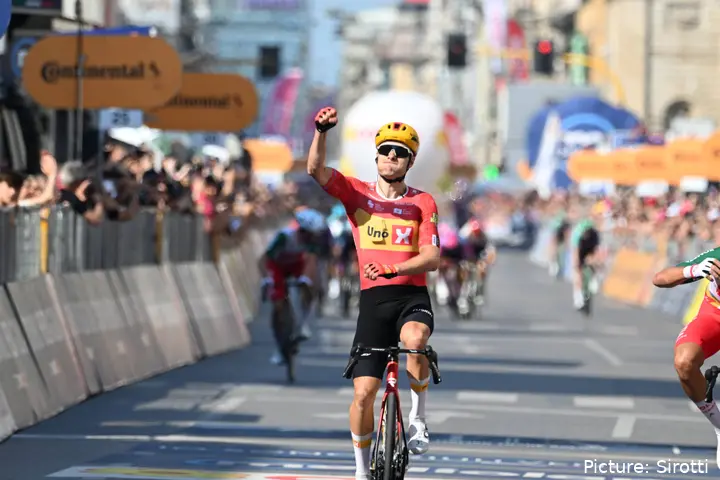 Fredrik Dversnes at the 2026 Giro d'Italia