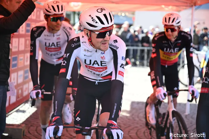 Pavel Sivakov antes da Amstel Gold Race 2026
