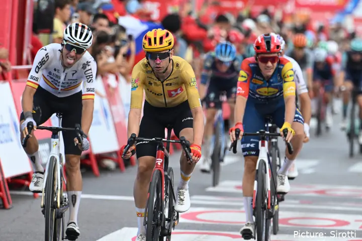 Andreas Kron crosses the line at the 2026 Vuelta a Espana