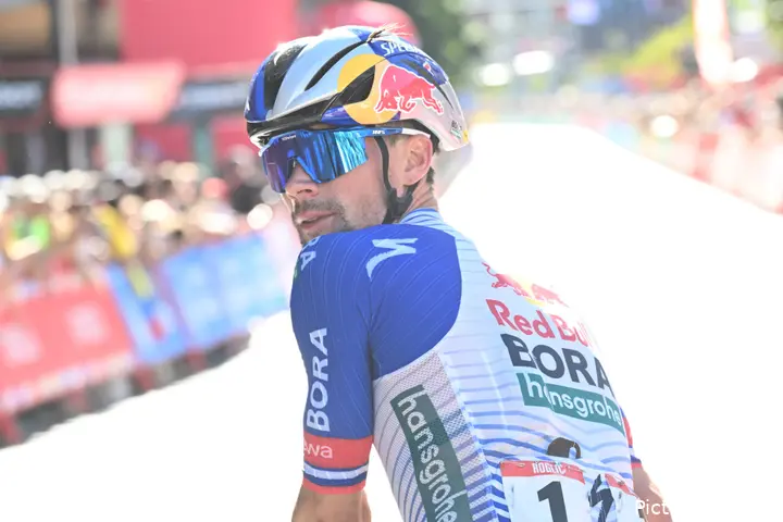 Primoz Roglic crosses the line on stage 4 of the 2026 Vuelta a Espana