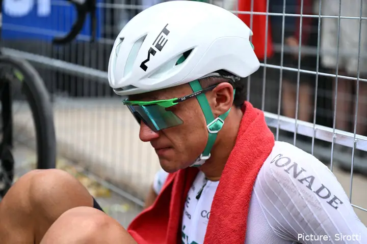 Isaac del Toro, Mexican star of UAE Team