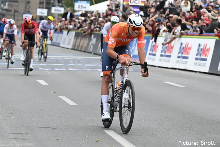 Mathieu van der Poel crosses the line in the 2026 Montreal World Championships